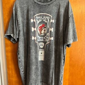 Buc-ee’s Tennessee Vintage Style Gray Tee with Guitar 1982 Tour Dates Mens XL
